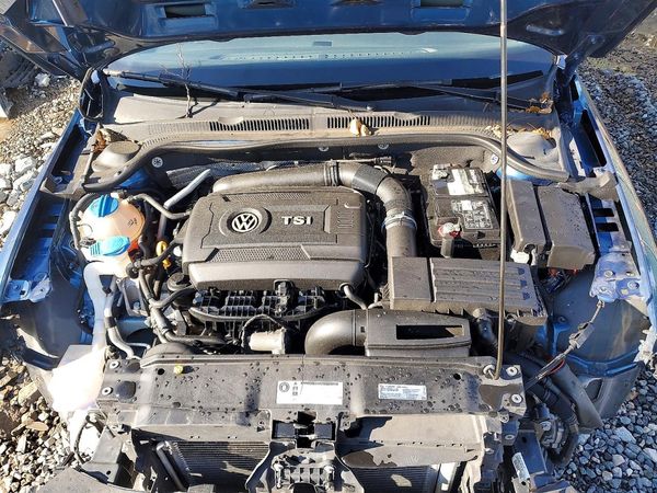 2017 VOLKSWAGEN JETTA SEL, SEL Premium
