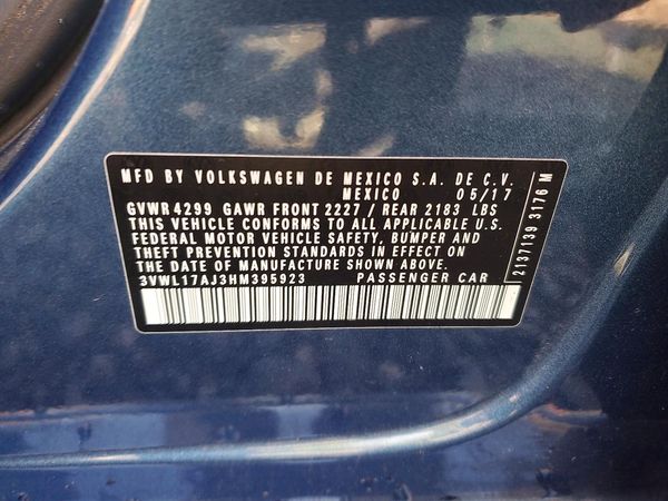 2017 VOLKSWAGEN JETTA SEL, SEL Premium