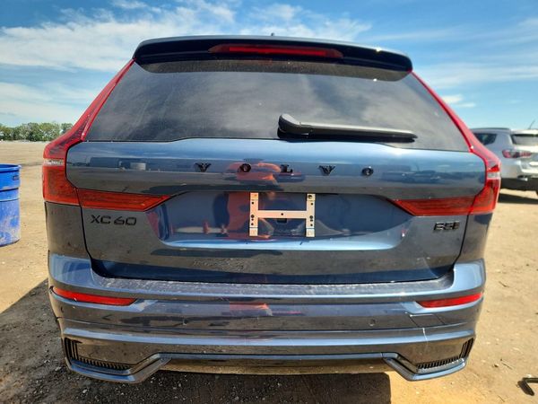 2026 VOLVO XC60 Ultra Black Edition