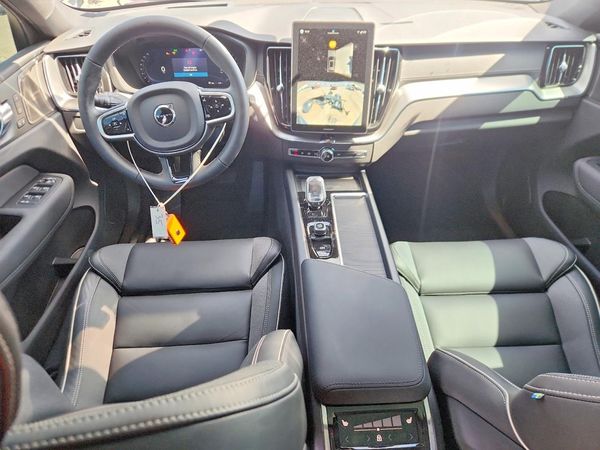 2026 VOLVO XC60 Ultra Black Edition