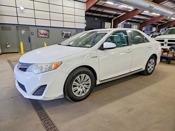 2012 TOYOTA CAMRY SOLA