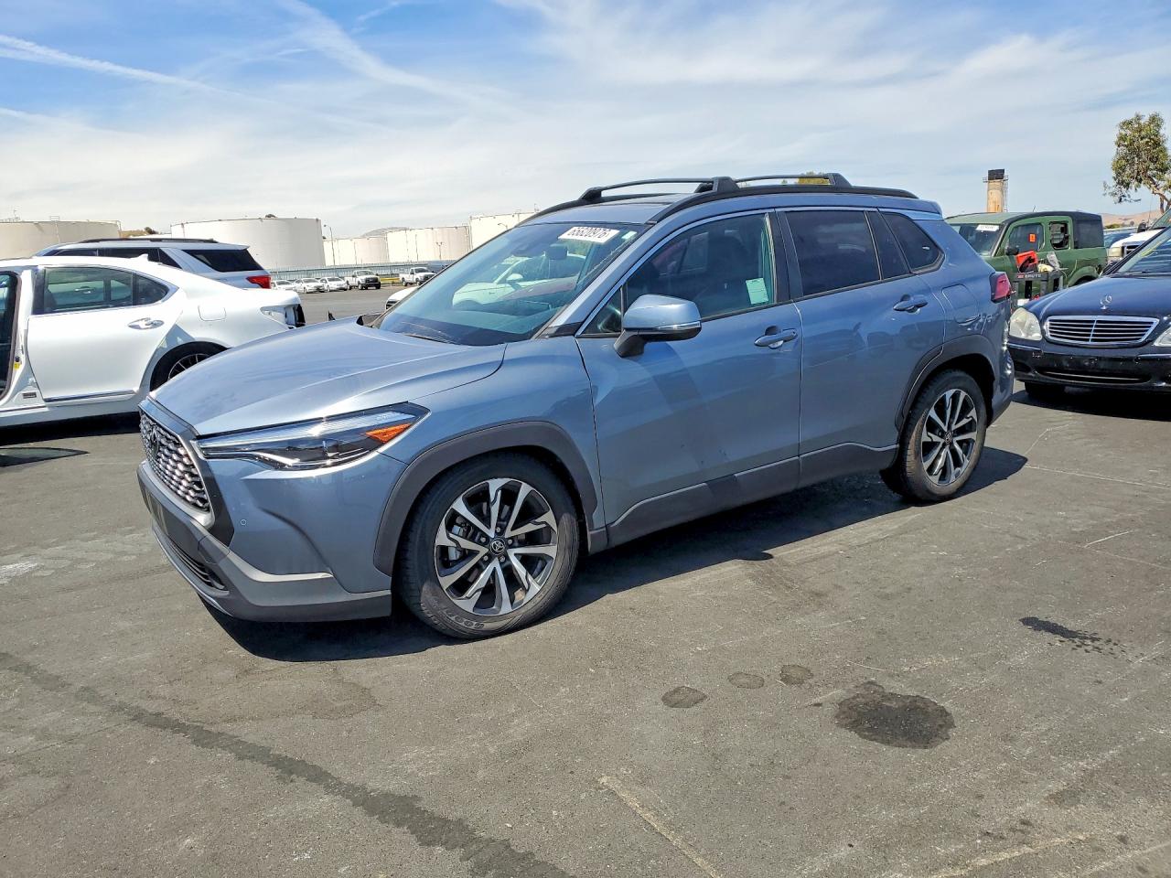 2022 TOYOTA COROLLA CROSS XLE