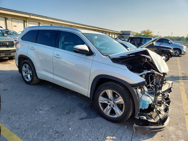 2015 TOYOTA HIGHLANDER Base/Hybrid — Passenger 3/4