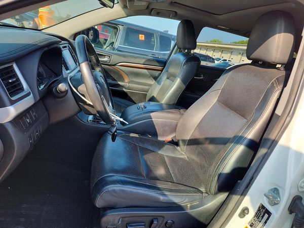 2015 TOYOTA HIGHLANDER Base/Hybrid — DENT