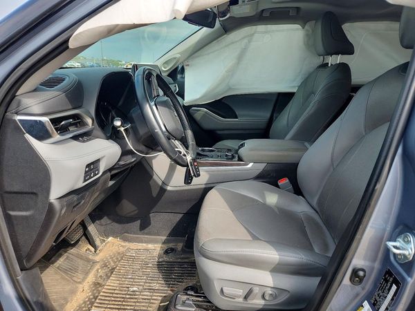 2021 TOYOTA HIGHLANDER