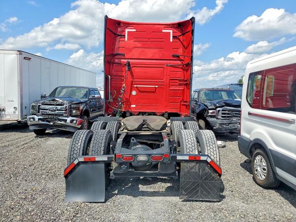 2022 VOLVO VNL (4) — DIRR