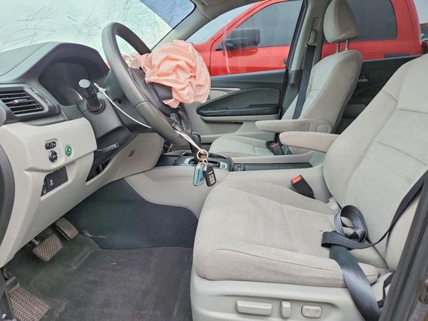 2020 HONDA PILOT EX — DENT