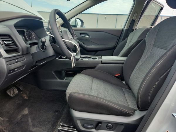 2023 NISSAN ROGUE SV — DENT