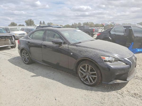 2014 LEXUS IS 350 — Passenger 3/4