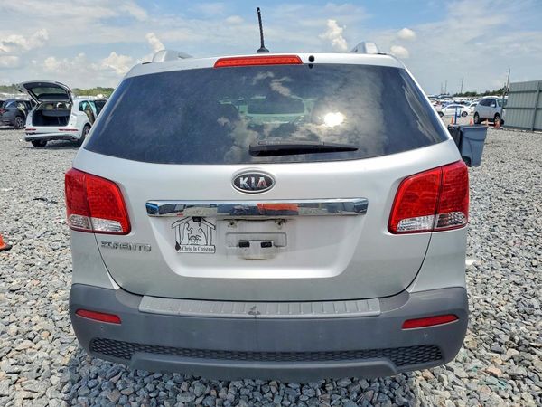 2013 KIA SORENTO Base / LX