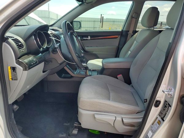 2013 KIA SORENTO Base / LX