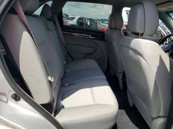 2013 KIA SORENTO Base / LX