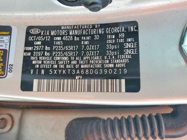 2013 KIA SORENTO Base / LX
