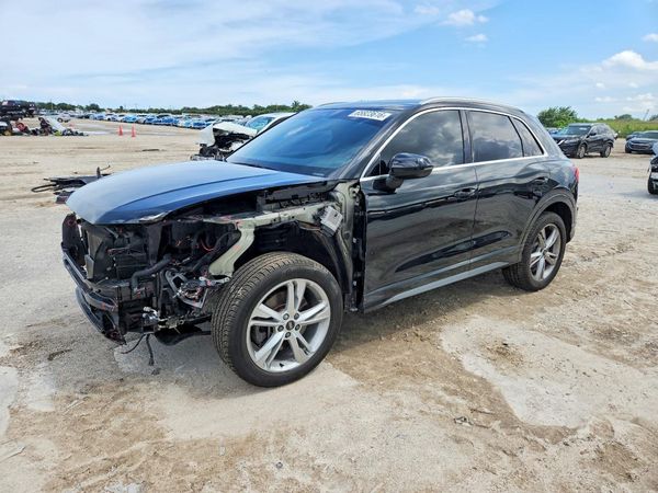 2022 AUDI Q3