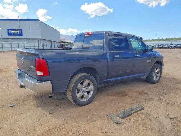 2018 RAM 1500 SLT CREW CAB 4X4