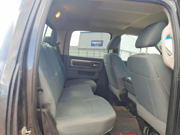 2018 RAM 1500 SLT CREW CAB 4X4