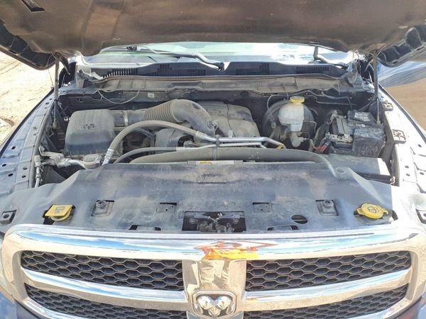 2018 RAM 1500 SLT CREW CAB 4X4