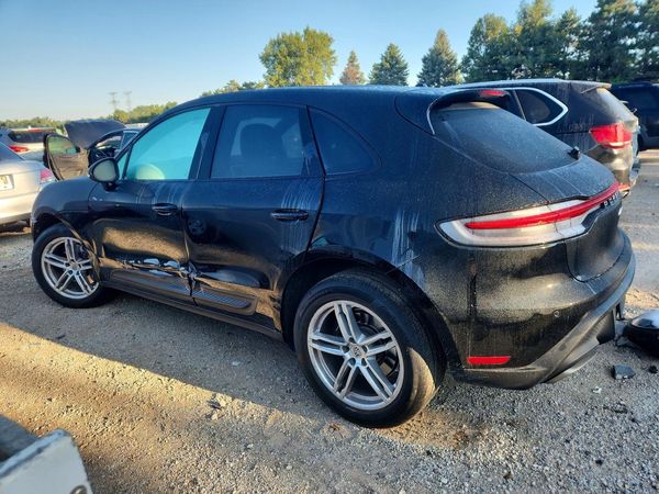 2024 PORSCHE MACAN