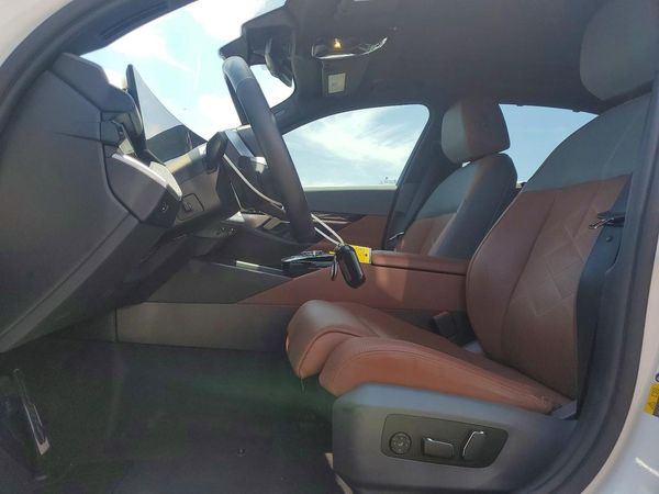 2025 BMW I5