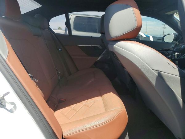2025 BMW I5
