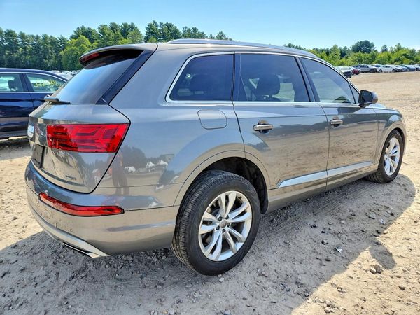 2017 AUDI Q7