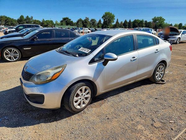 2013 KIA RIO