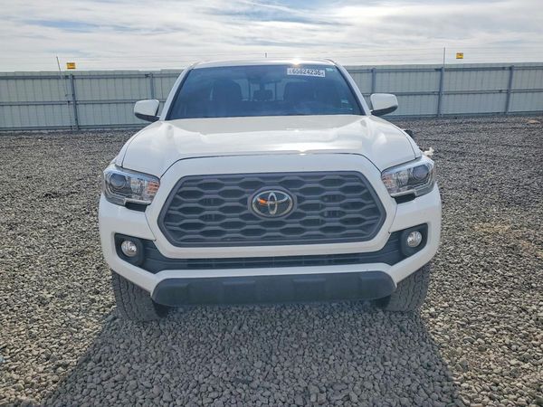 2022 TOYOTA TACOMA SR5