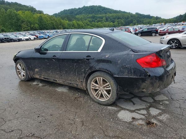2013 INFINITI G37