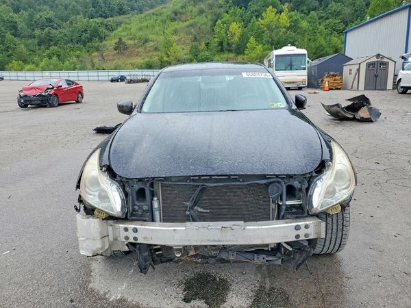 2013 INFINITI G37