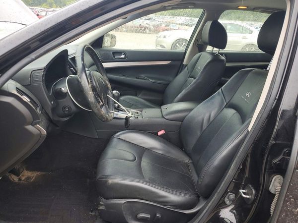 2013 INFINITI G37