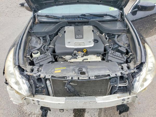 2013 INFINITI G37