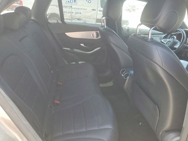 2019 MERCEDES-BENZ GLC