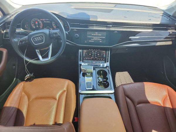2020 AUDI Q7 quattro Premium Plus