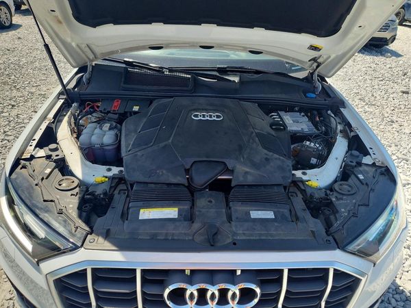 2020 AUDI Q7 quattro Premium Plus