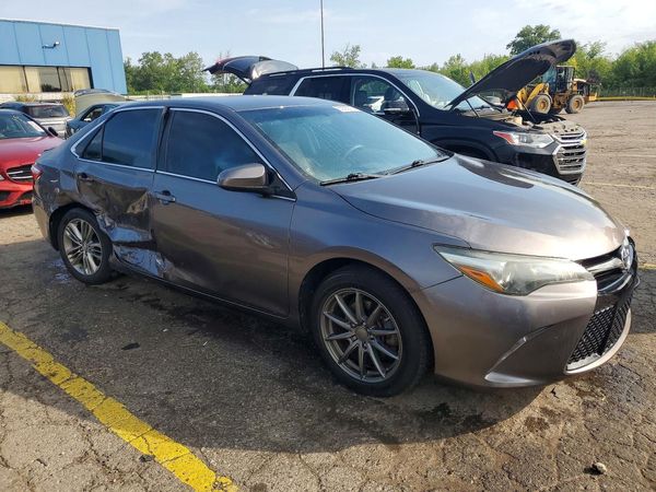 2015 TOYOTA CAMRY