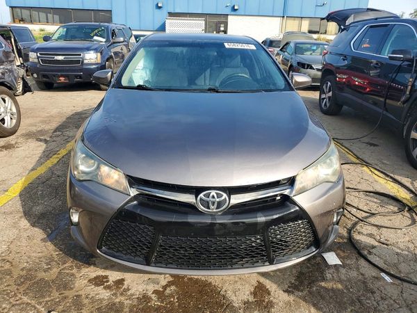 2015 TOYOTA CAMRY