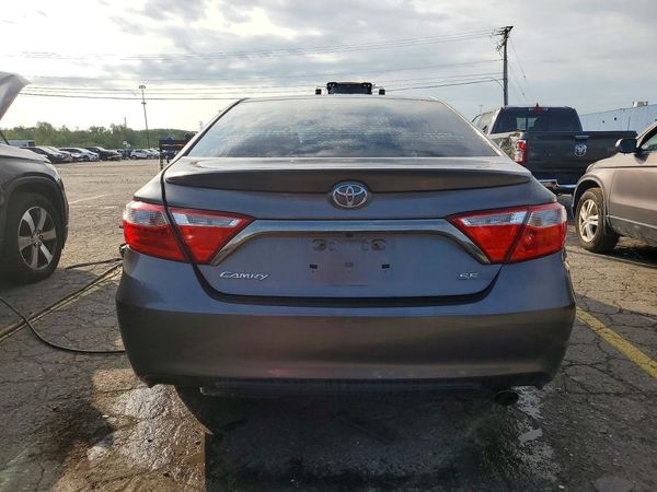 2015 TOYOTA CAMRY