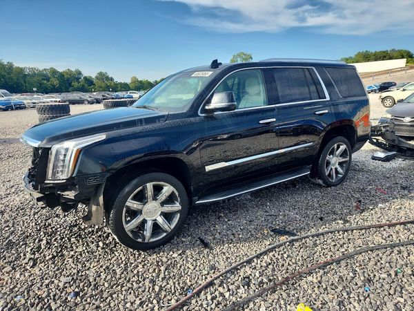 2017 CADILLAC ESCALADE Luxury