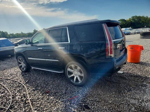 2017 CADILLAC ESCALADE Luxury