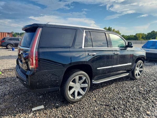 2017 CADILLAC ESCALADE Luxury