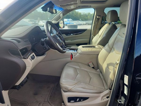 2017 CADILLAC ESCALADE Luxury