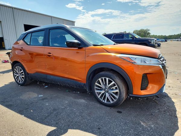 2021 NISSAN KICKS SV