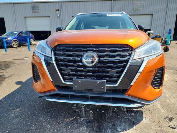 2021 NISSAN KICKS SV