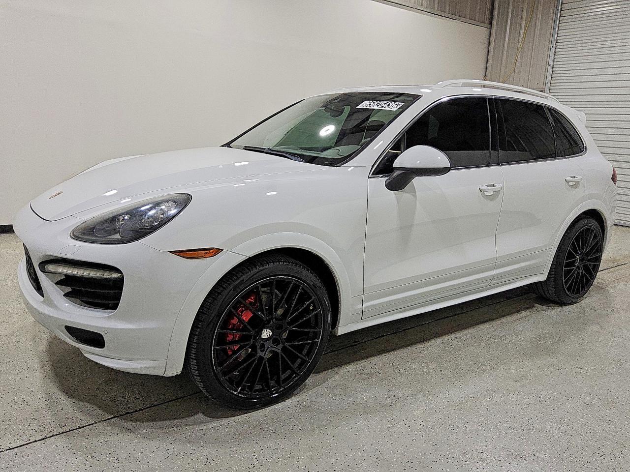 2014 PORSCHE CAYENNE GTS