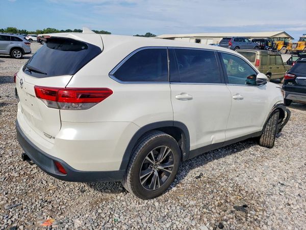 2019 TOYOTA HIGHLANDER LE/LE Plus