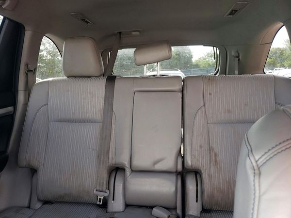 2019 TOYOTA HIGHLANDER LE/LE Plus