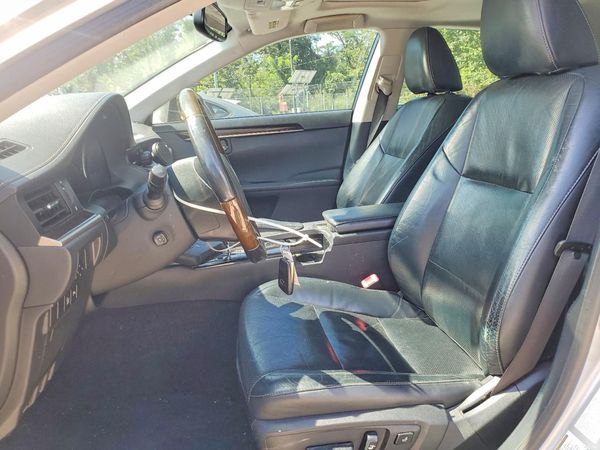 2013 LEXUS ES