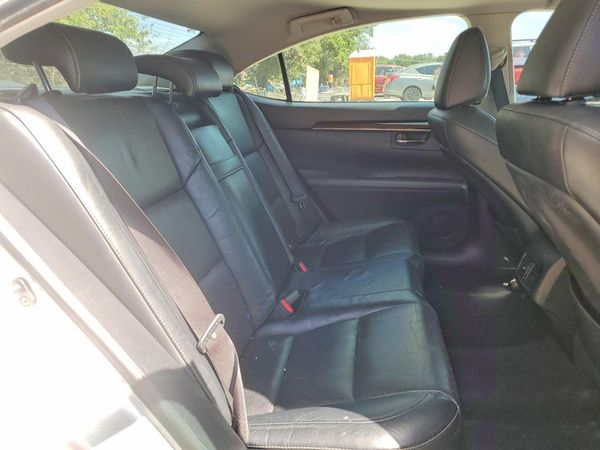 2013 LEXUS ES