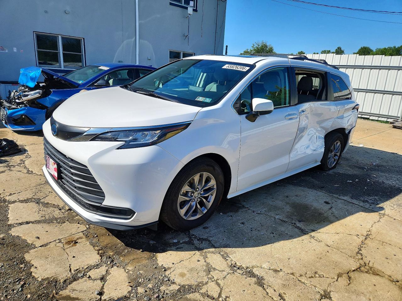 2022 TOYOTA SIENNA