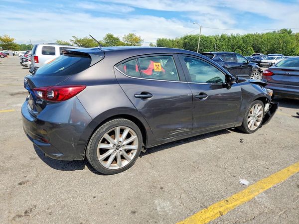 2017 MAZDA 3